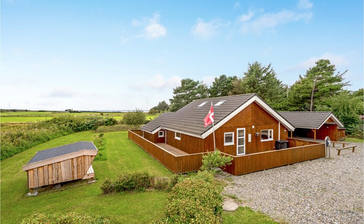 Lovely home in Thyholm with sauna 1