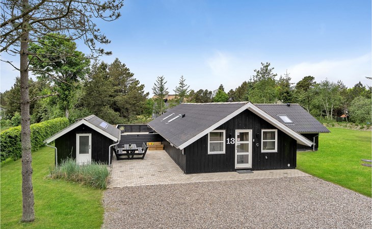 Stunning home in Blåvand with WiFi 1