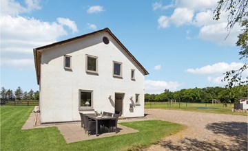 Cozy home in Skærbæk with kitchen 2