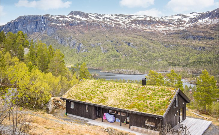 Beautiful home in Skare with WiFi 1