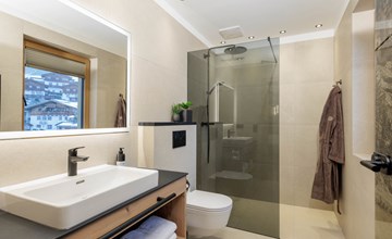 Mountain Suite Nr 301 2