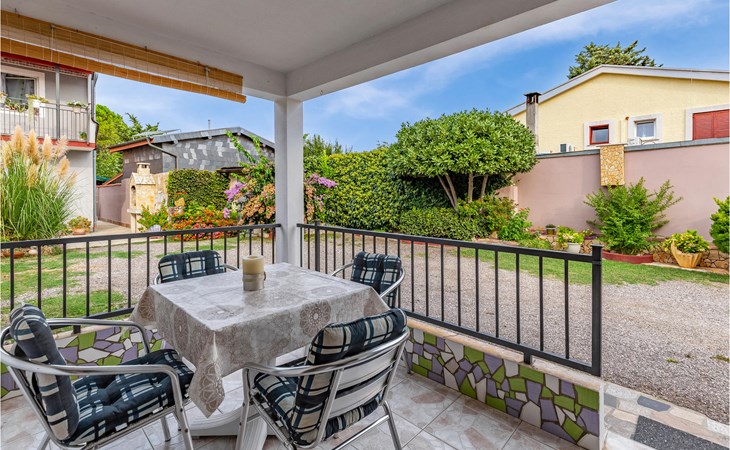 Stunning apartment in Premantura 1
