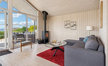 Beautiful home in Broager with kitchen 3