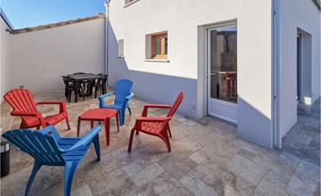 Amazing home in La Tranche sur Mer 3