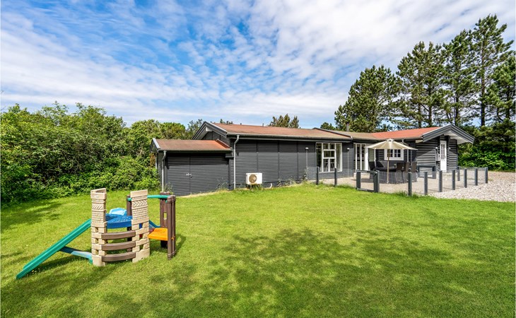 Beautiful home in Farsø with kitchen 1