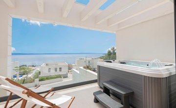 3 bedroom beautiful home in Makarska 2