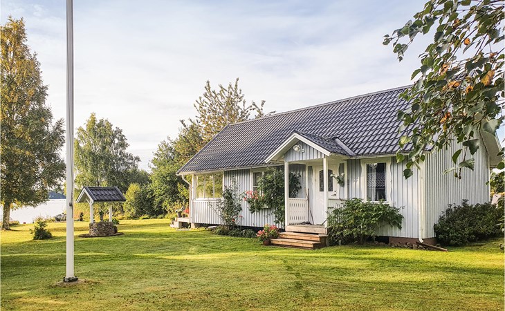 Gorgeous home in Ljung with kitchen 1