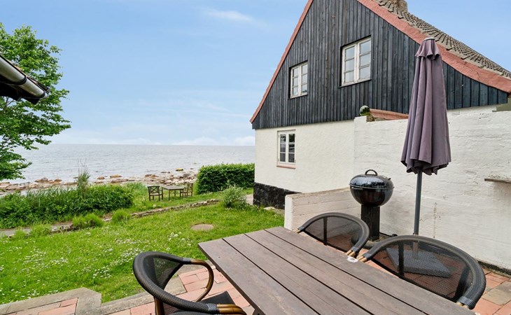 "Scarlet" - 5m from the sea in Bornholm 1