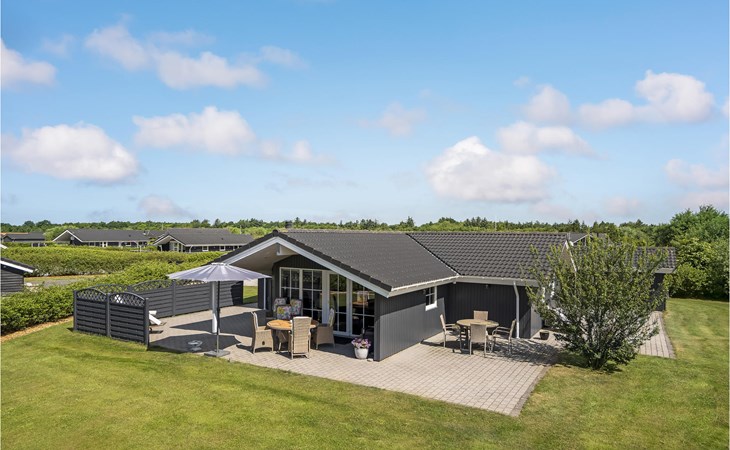 3 bedroom stunning home in Hemmet 1