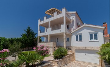 Apartment Maslenica 2