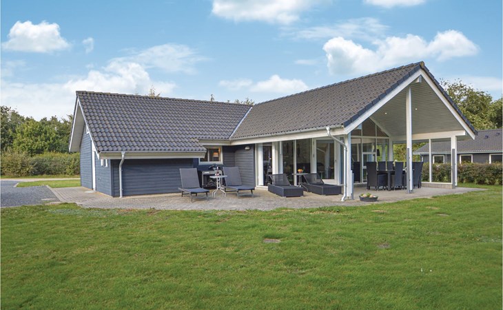 Lovely home in Toftlund with WiFi 1