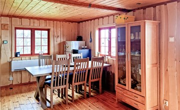 Nice home in Malm with lake view 3