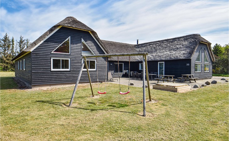 Nice home in Ulfborg with WiFi 1