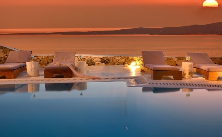 SUPERB BEACH ACCESS LUXURY SEA VILLA POOL by Calypso Sunset 1