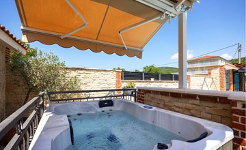 Stunning home in Sestanovac with WiFi 2