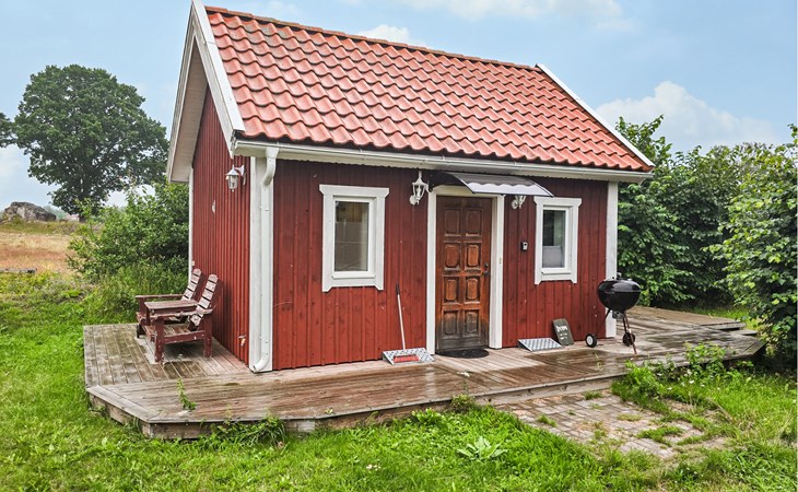 1 bedroom amazing home in Blomstermåla 1