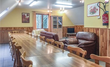 6 bedroom beautiful home in Dirbach 3