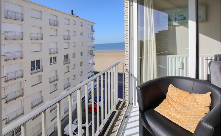 1 bedroom amazing apartment in Oostende 1