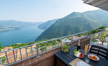 Wohnung mit Panaoramaterrasse und Pool 2