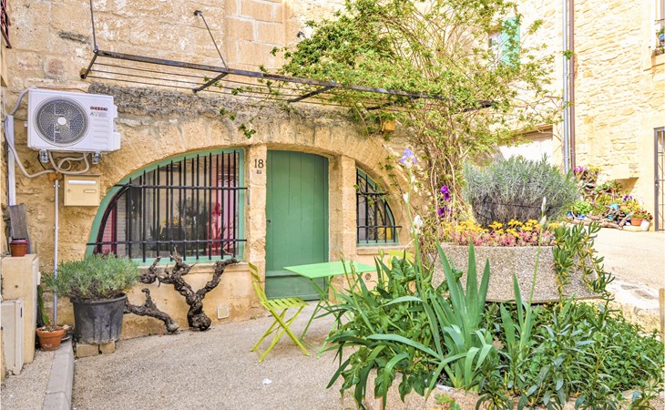 Lovely apartment in Remoulins with WiFi 1