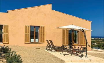 Nice home in Son Carrió with WiFi 2