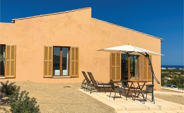 Nice home in Son Carrió with WiFi 1