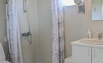 "Brun" - 60m from the sea 2