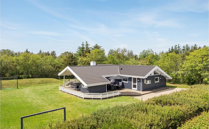 Nice home in Blåvand with sauna 1