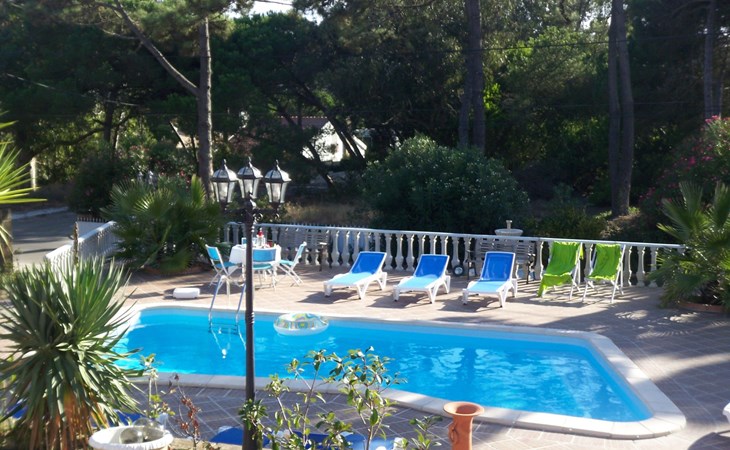 Schönes Ferienhaus in Colares mit Privatem Pool 1