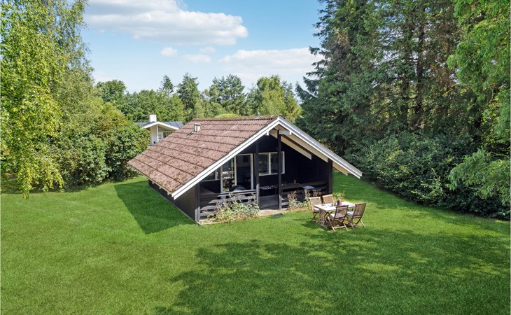 2 bedroom cozy home in Stege 1