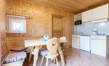 Straßenkasten 49m² 2