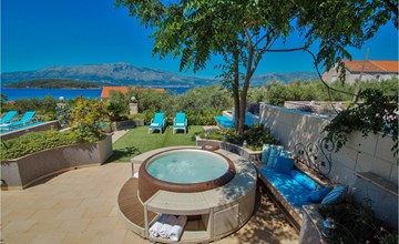 Villa Veritas 2