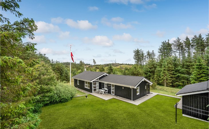 Nice home in Løkken with sauna 1