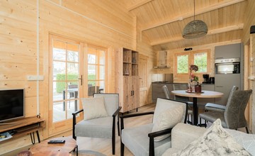 Huckle Berry Fin Lodge 2