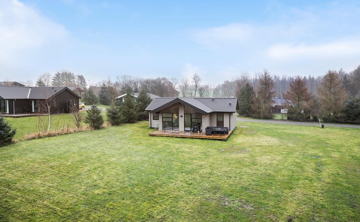 Amazing home in Aakirkeby with WiFi 1