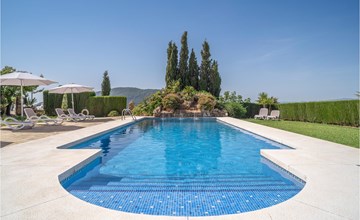 1 bedroom awesome apartment in Mondron 2