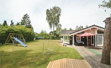 Stunning home in Væggerløse with WiFi 3