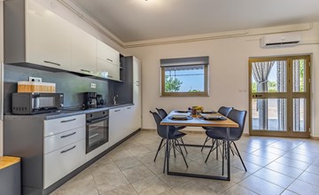 Lovely apartment in Peruski 3