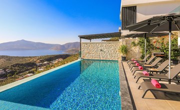 Moderne Luxusvilla in Kalkan mit Meerblick 2