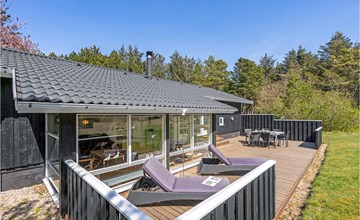 Awesome home in Løkken with kitchen 2