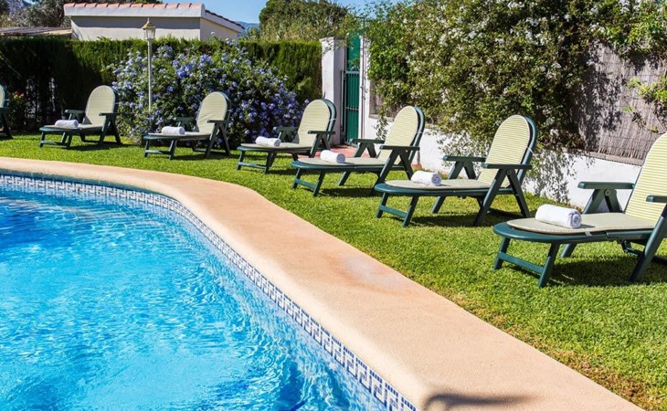 Haus mit privatem Pool, Garten und privatem Parkplatz 1