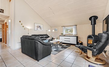 Cozy home in Oksbøl with kitchen 3