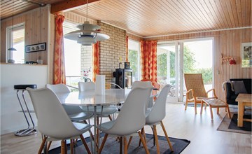 Amazing home in Hejls with kitchen 2