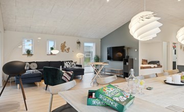 5 bedroom nice home in Hadsund 3