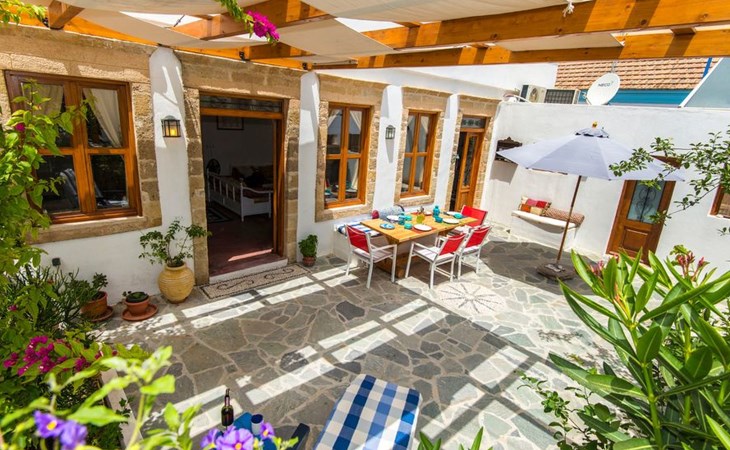 mit Barbecue in Ialyssos 1