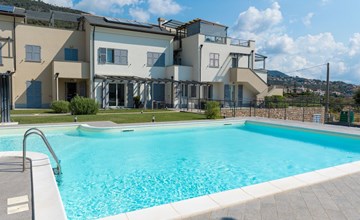 Perla Abernathy - Haus mit Pool und Garten 3