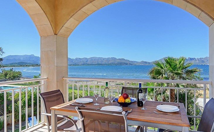 Schöne Villa mit Meerblick 1