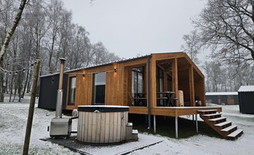 Lake House Scandi met hottub | 5 pers.  2