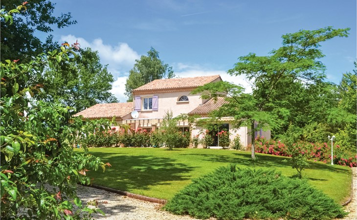 Schönes Haus in Payzac mit Außenpool 1