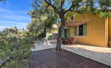 Nice home in Nîmes with swimming pool 2
